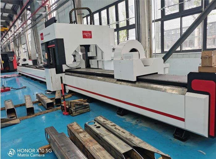 6000W Tube Laser Cutting Machine 6000W Tube Laser Cutting Machine